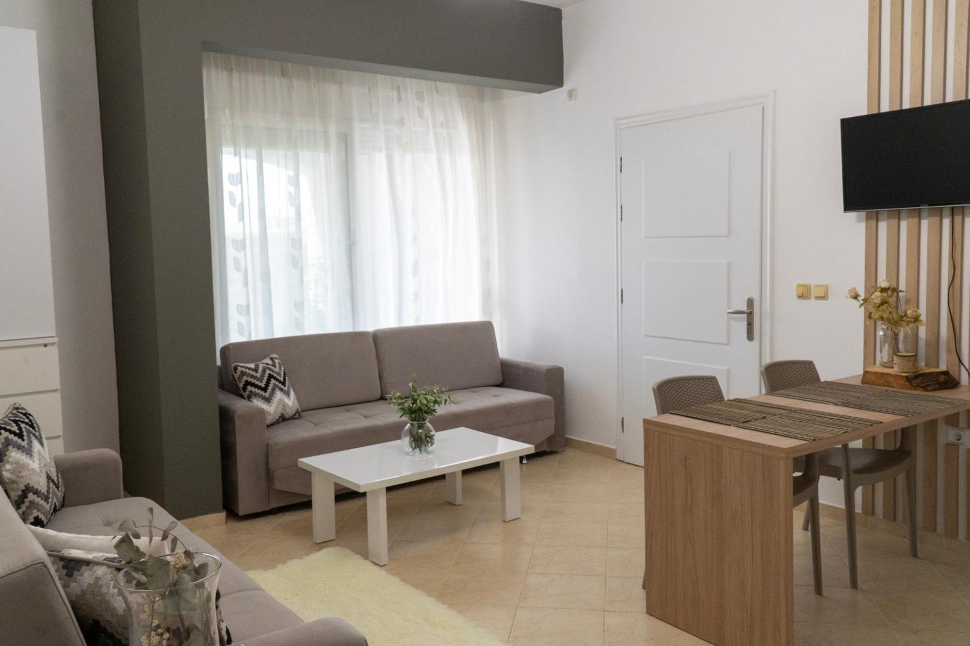 SarandëOstria 2アパートメント 部屋 写真